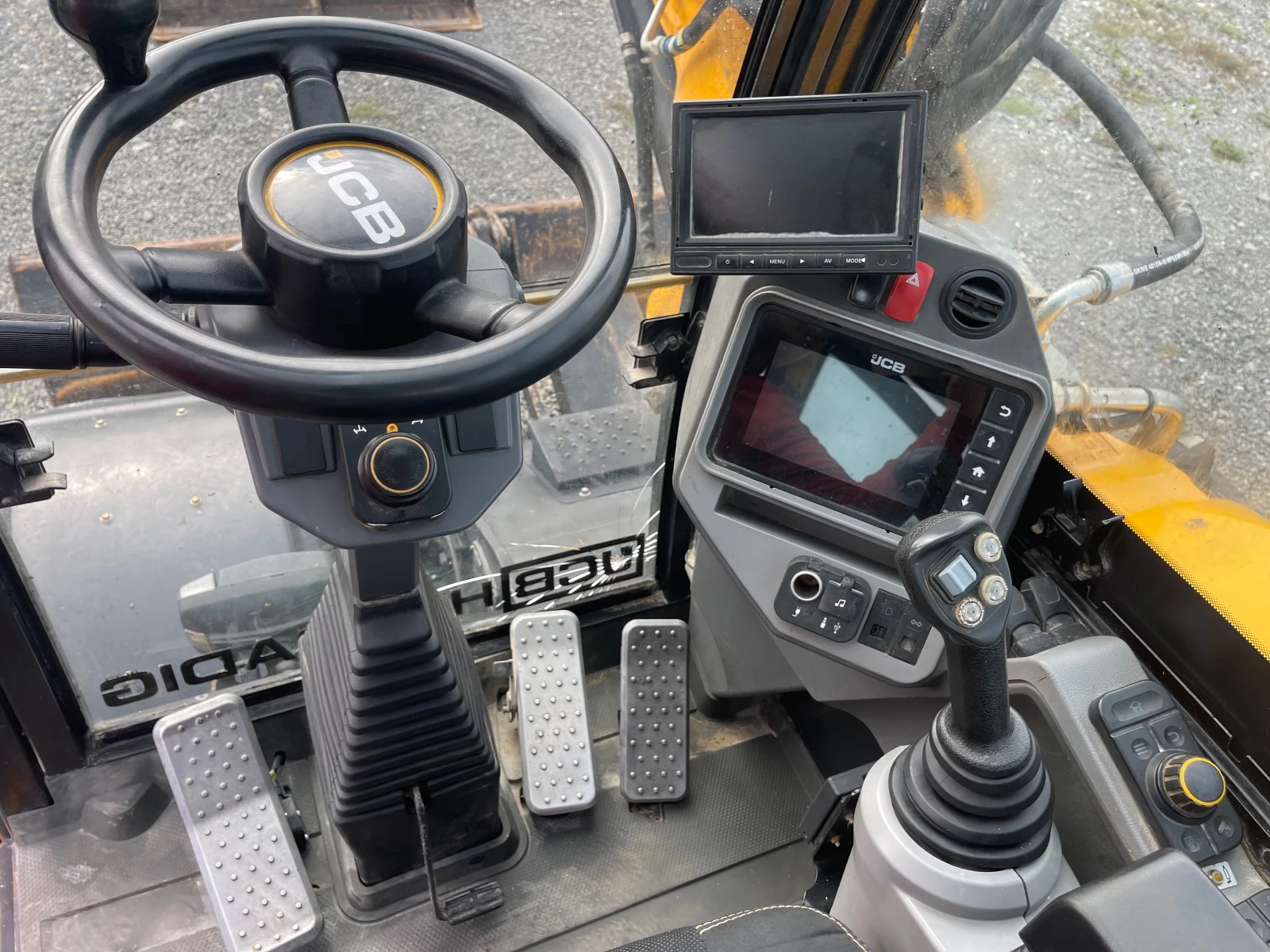  JCB 110 W  8   | Mobile.bg   15