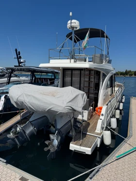 Моторна яхта Beneteau Antares 11 Fly, снимка 1