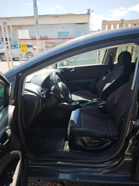 Seat Leon 2.0TDI - 5399 лв. - 48773073 6