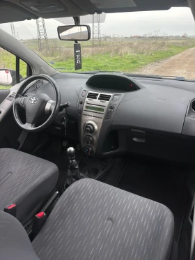 Toyota Yaris 1.3 vvt-i, снимка 9 — Bazar.bg Toyota Yaris 1.3 vvt-i, снимка 9