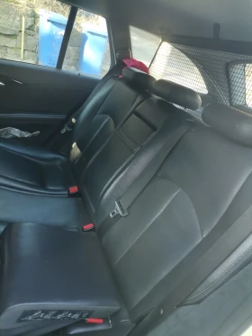 Mercedes-Benz E 220 Комби, снимка 3