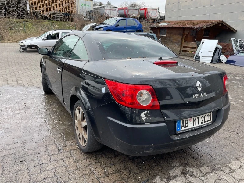 Renault Megane 131kc 1.9DCI, снимка 3 - Автомобили и джипове - 40315896