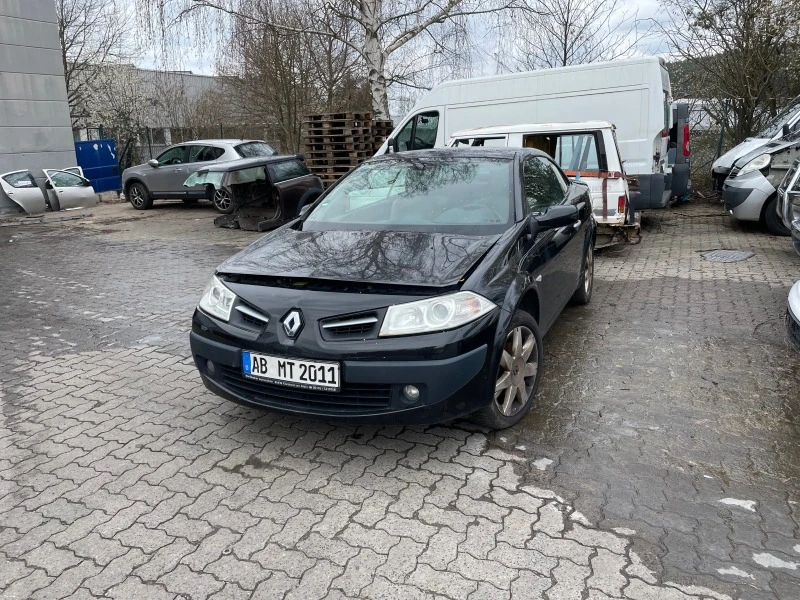 Renault Megane 131kc 1.9DCI, снимка 4 - Автомобили и джипове - 40315896