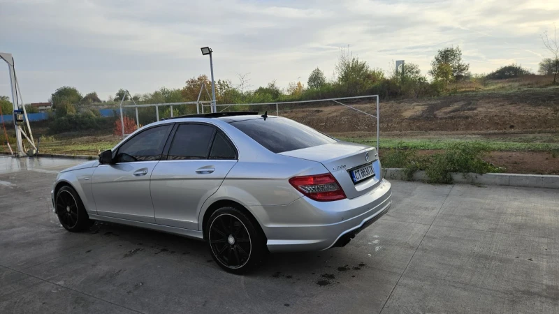 Mercedes-Benz C 200 Kompressor, снимка 6 - Автомобили и джипове - 47356624