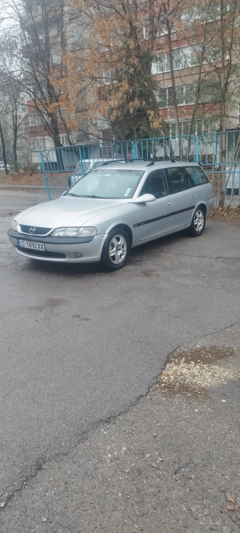 Opel Vectra 1.8, снимка 1 - Автомобили и джипове - 48169657