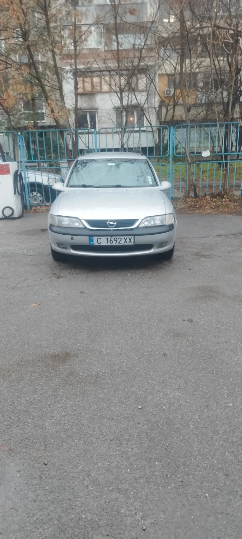 Opel Vectra 1.8, снимка 3 - Автомобили и джипове - 48169657