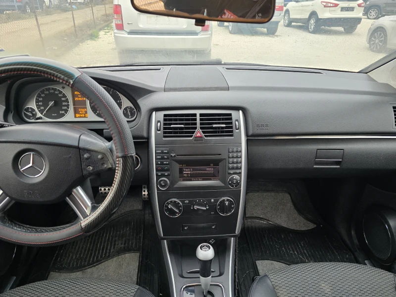 Mercedes-Benz B 180 2.0CDI, снимка 11 - Автомобили и джипове - 48244993