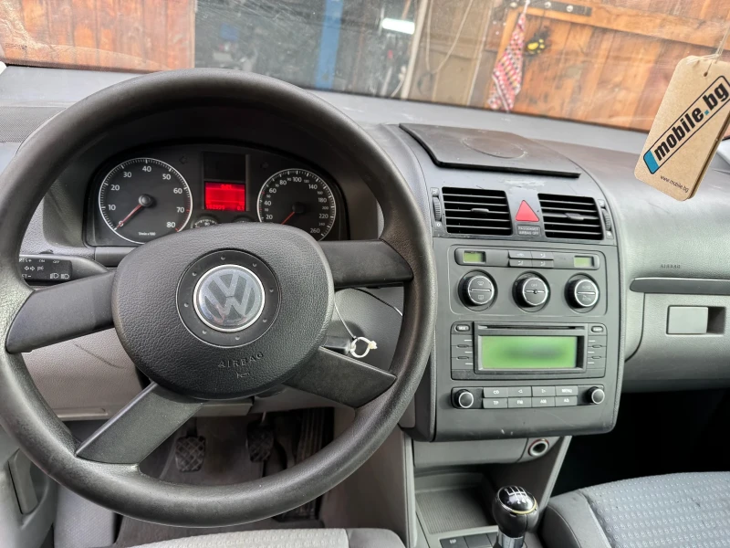 VW Touran, снимка 6 - Автомобили и джипове - 48416523