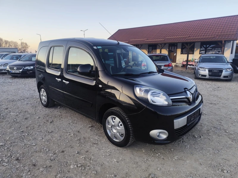 Renault Kangoo 1.5 дизел, снимка 3 - Автомобили и джипове - 48755633