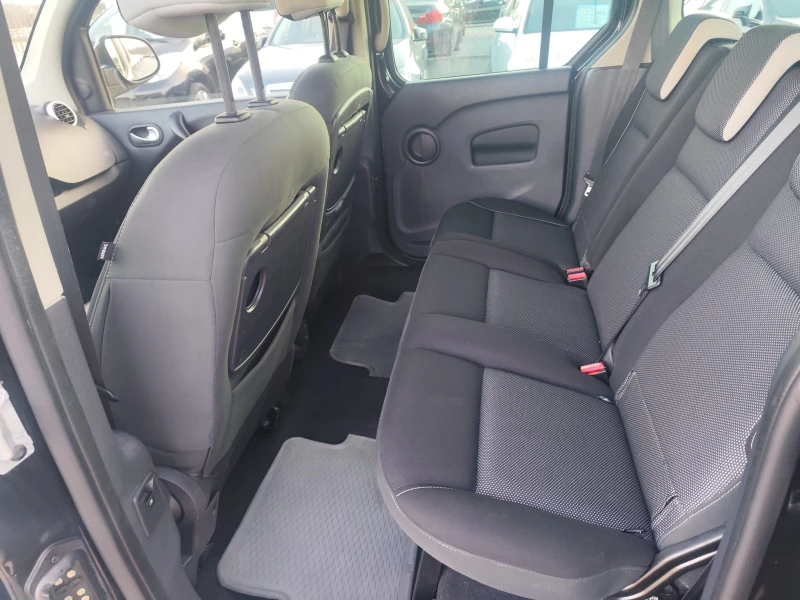 Renault Kangoo 1.5 дизел, снимка 16 - Автомобили и джипове - 48755633