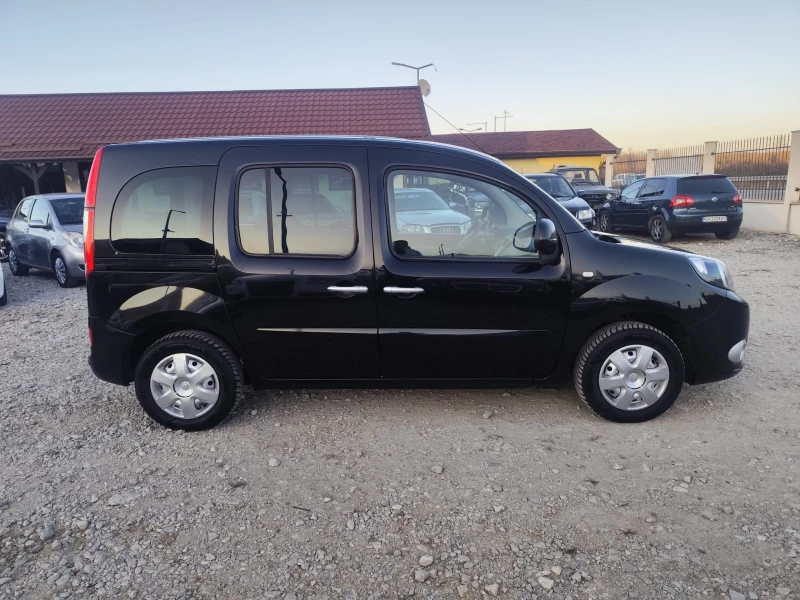 Renault Kangoo 1.5 дизел, снимка 4 - Автомобили и джипове - 48755633