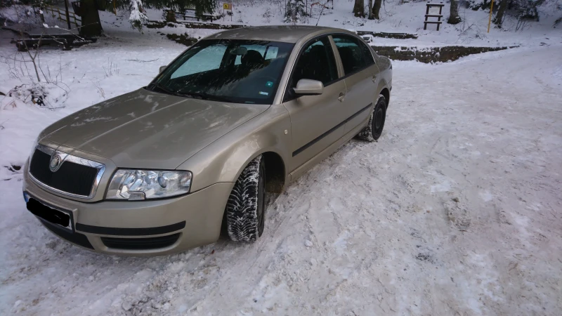 Skoda Superb, снимка 2 - Автомобили и джипове - 52732687