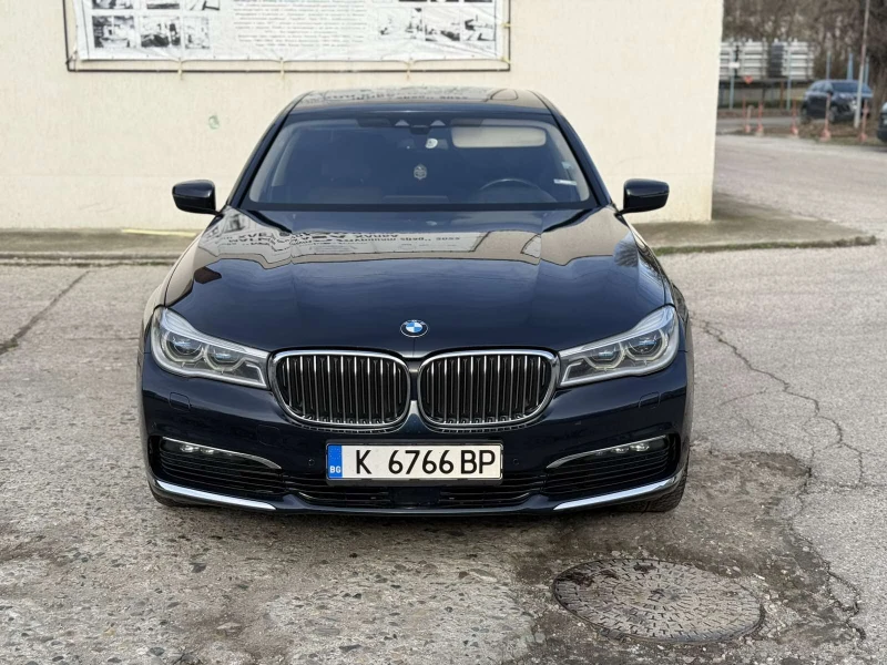BMW 750, снимка 2 - Автомобили и джипове - 52632410