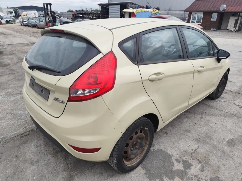Ford Fiesta 1.2, снимка 3 - Автомобили и джипове - 51850115