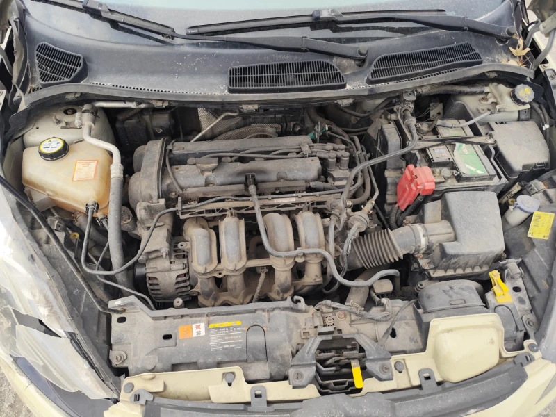 Ford Fiesta 1.2, снимка 7 - Автомобили и джипове - 51850115