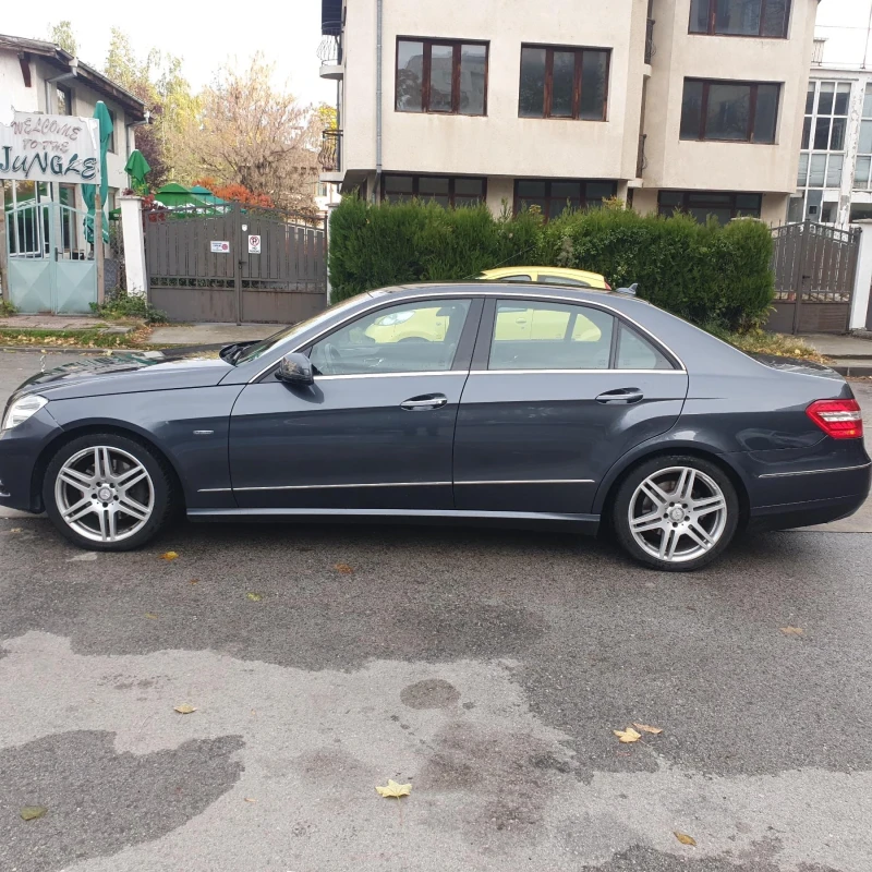 Mercedes-Benz E 300 CDI, снимка 5 - Автомобили и джипове - 52170604