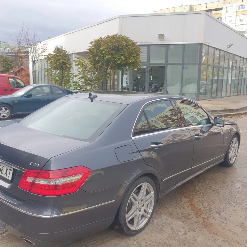 Mercedes-Benz E 300 CDI, снимка 7 - Автомобили и джипове - 52170604