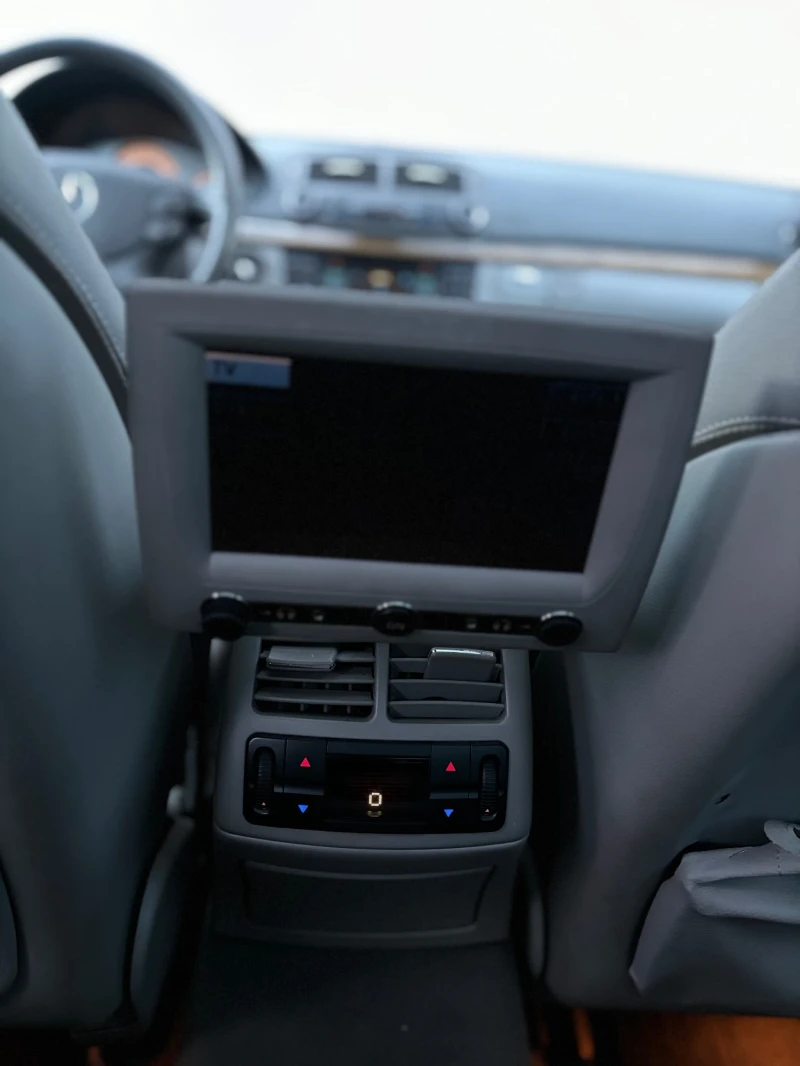 Mercedes-Benz E 420 V8 DIESEL / TV / AVANGARDE / LIZING , снимка 11 - Автомобили и джипове - 52618099