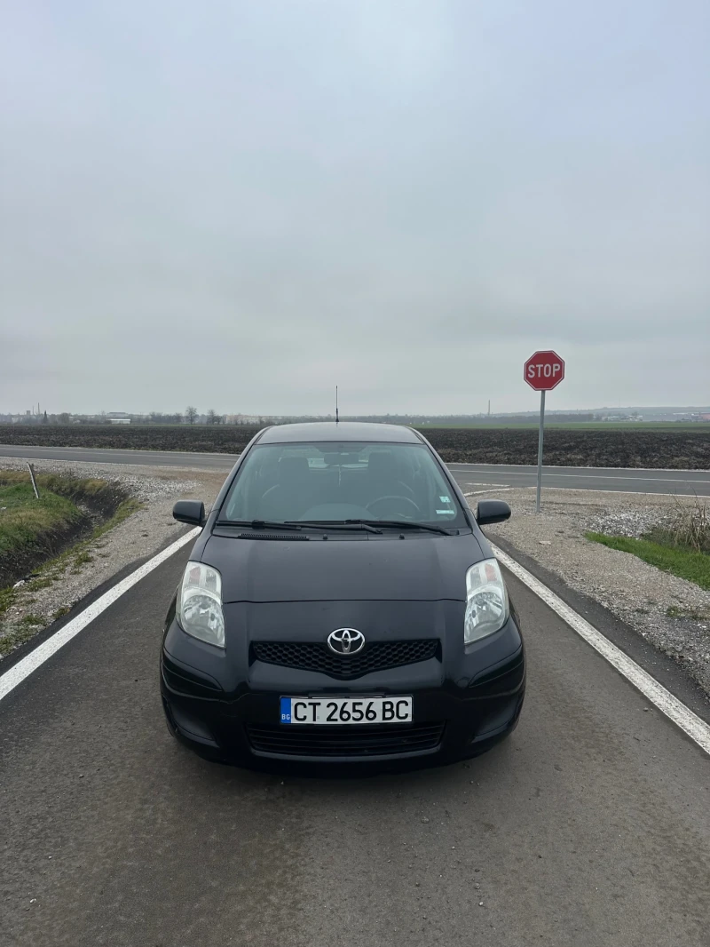 Toyota Yaris 1.3 vvt-i, снимка 2 - Автомобили и джипове - 52857633