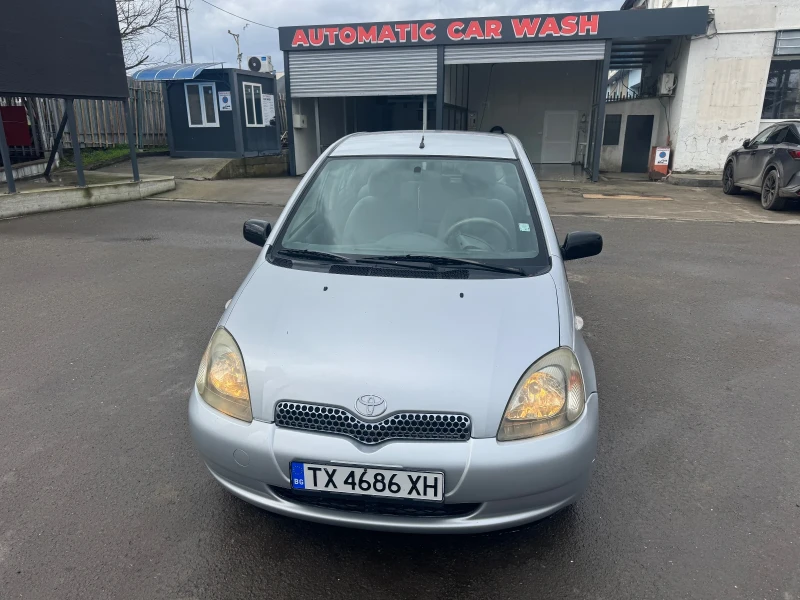 Toyota Yaris 1.0, снимка 2 - Автомобили и джипове - 53244805