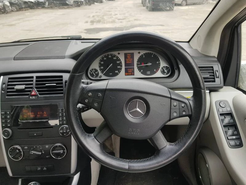 Mercedes-Benz B 180 автоматик CDI W169 - изображение 10