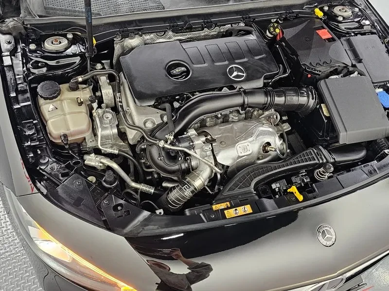 Mercedes-Benz A 220, снимка 6 - Автомобили и джипове - 55842021
