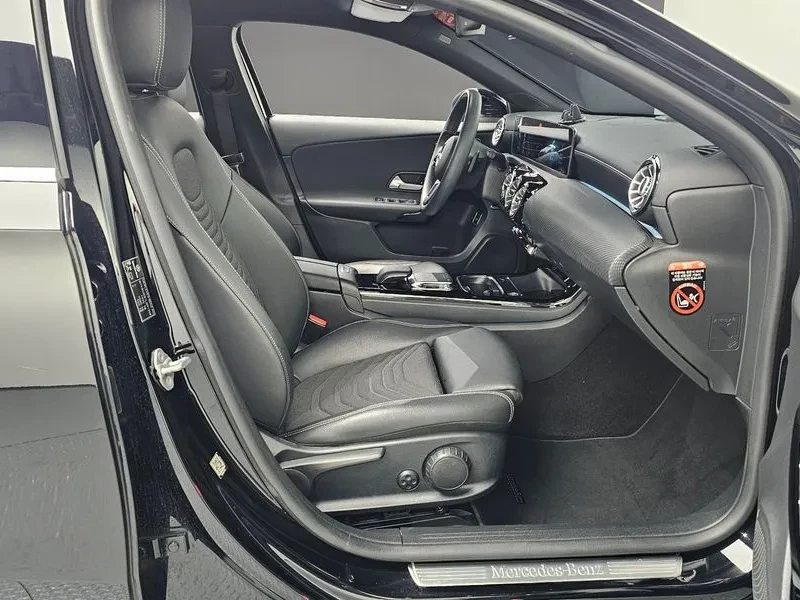 Mercedes-Benz A 220, снимка 11 - Автомобили и джипове - 55842021