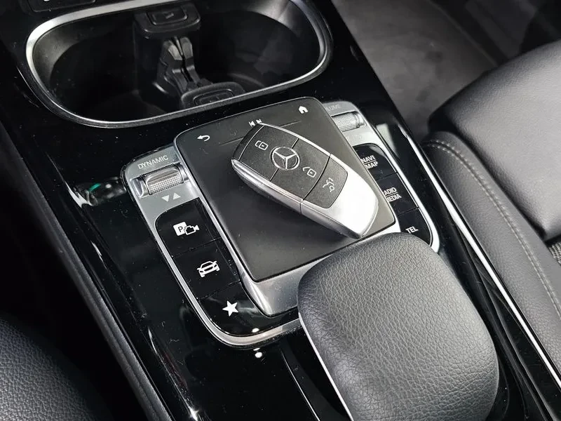 Mercedes-Benz A 220, снимка 9 - Автомобили и джипове - 55842021