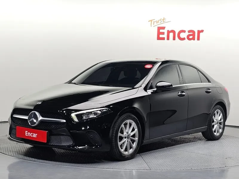 Mercedes-Benz A 220
