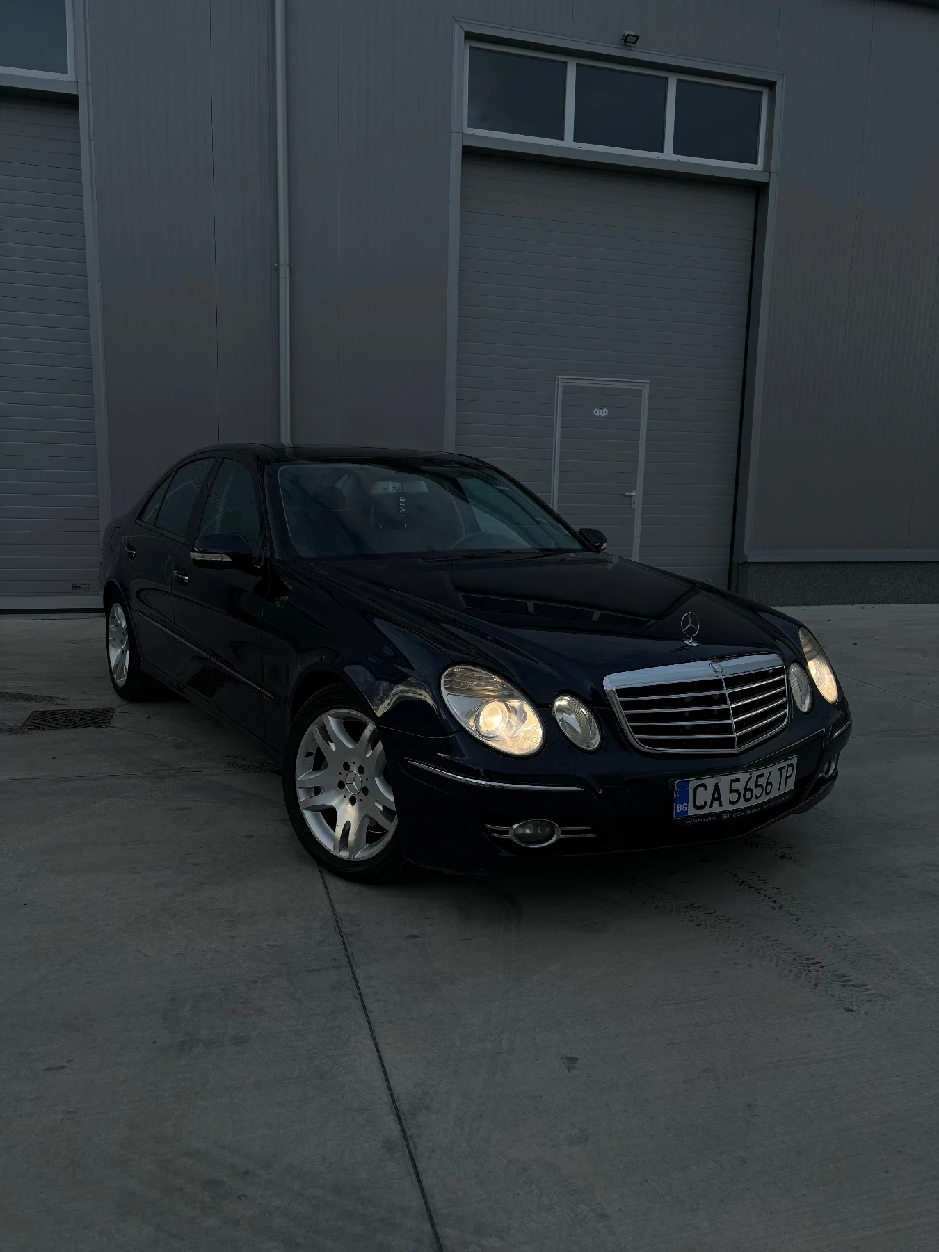 Mercedes-Benz E 420 V8 DIESEL / TV / AVANGARDE / LIZING , снимка 1