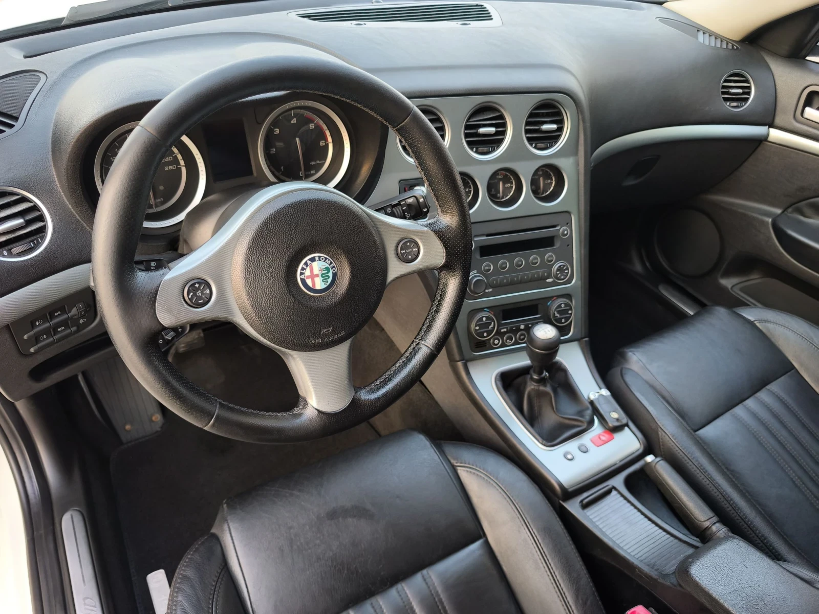 Alfa Romeo 159 sportwagon 2.0JTDm 170kc ПЪЛНА СЕРВИЗНА ИСТОРИЯ  - изображение 6