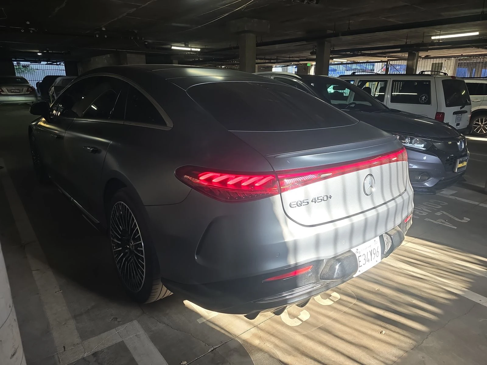 Mercedes-Benz EQS 450+ * AMG* HuD* Burmester* Ambient* RWD - изображение 4