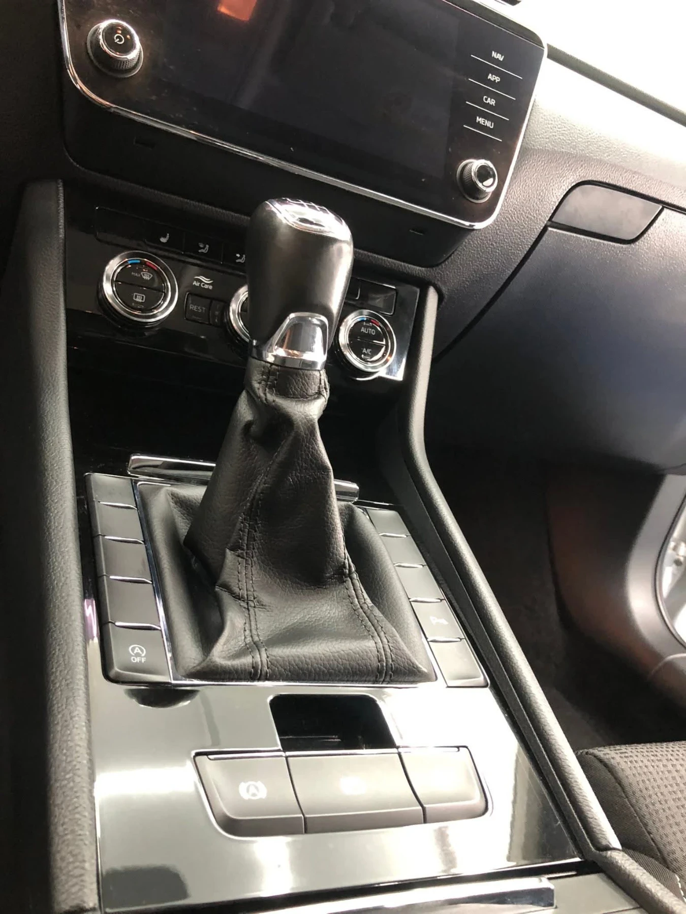 Skoda Superb 2.0 TDI | Mobile.bg   11