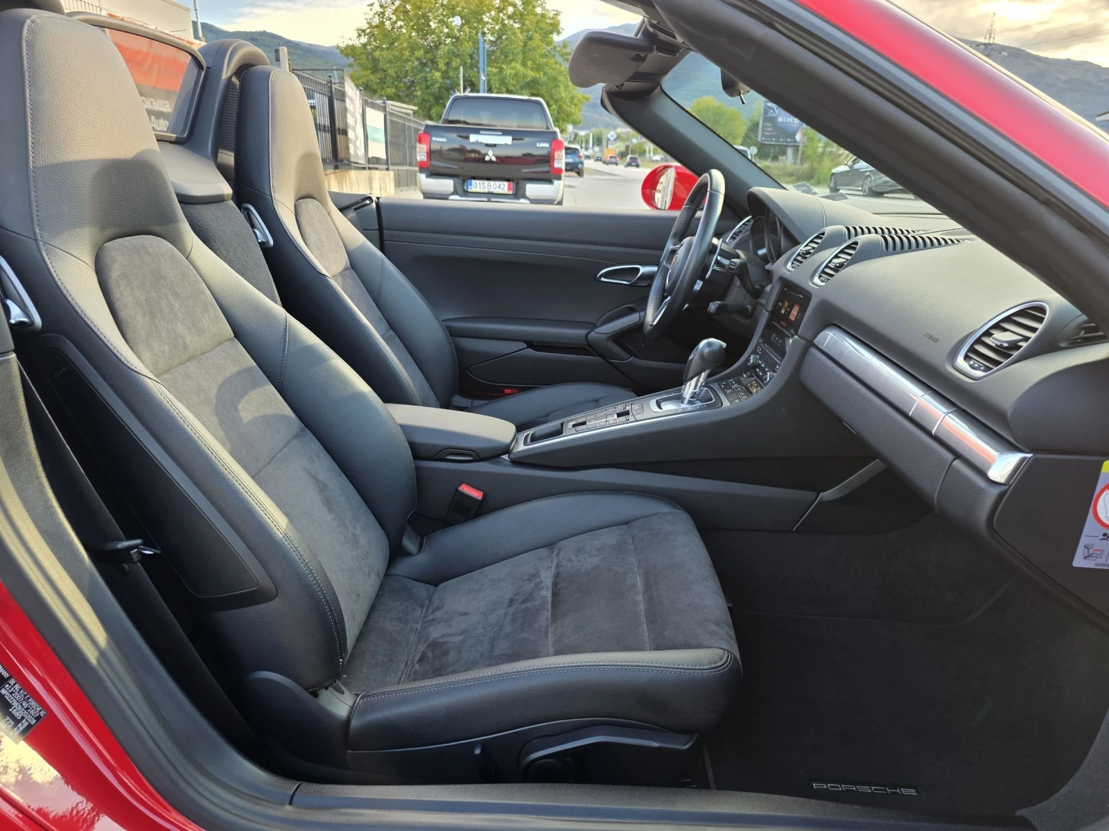 Porsche Boxster 718 - изображение 10