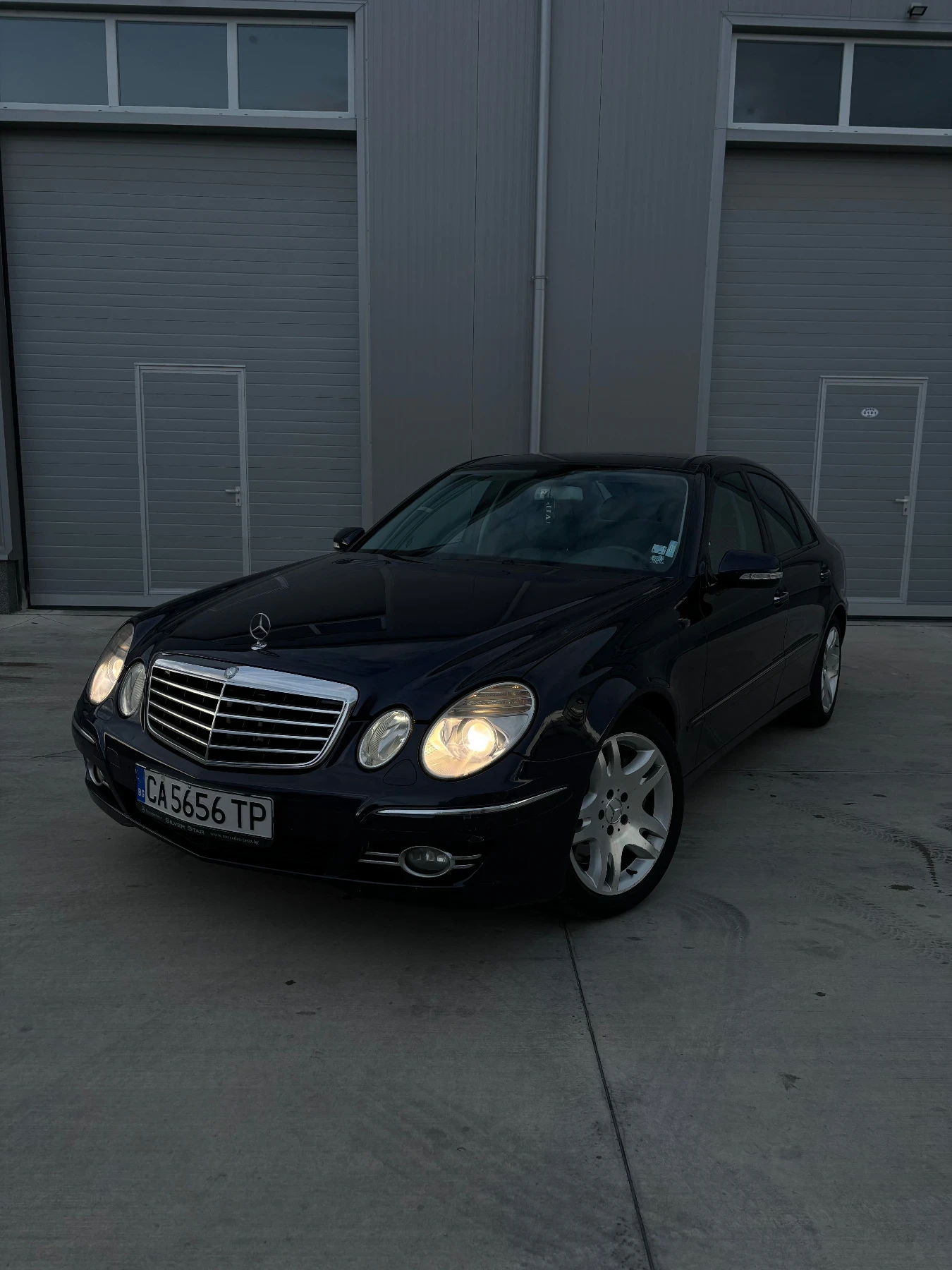 Mercedes-Benz E 420 V8 DIESEL / TV / AVANGARDE / LIZING  - изображение 2