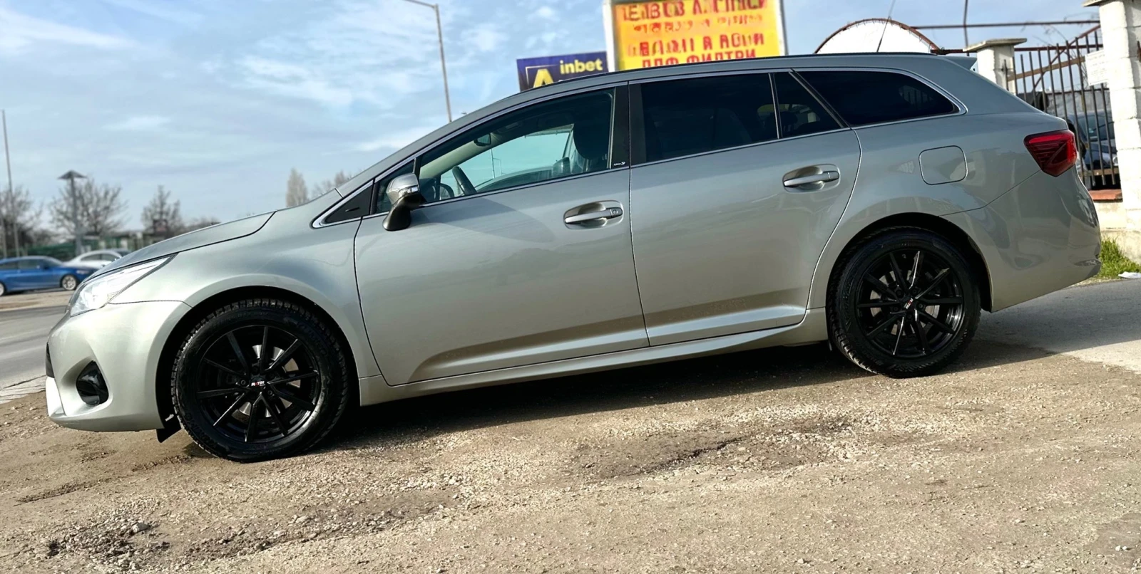 Toyota Avensis 1.8VVT-I 147HP KEYLESS GO NAVI | Mobile.bg   4