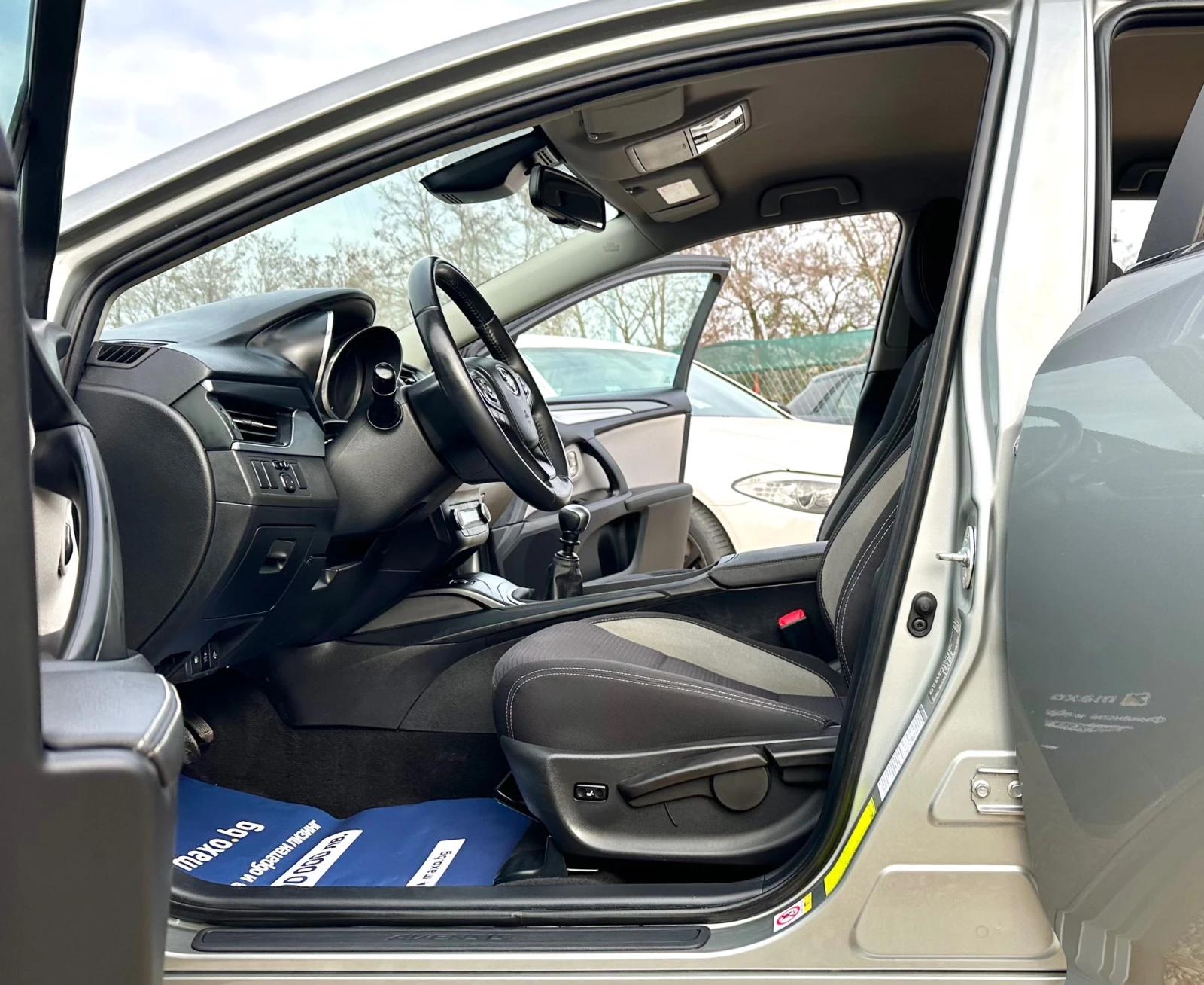 Toyota Avensis 1.8VVT-I 147HP KEYLESS GO NAVI | Mobile.bg   9