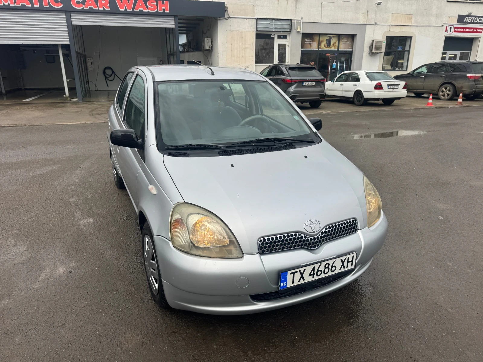 Toyota Yaris 1.0 - изображение 10