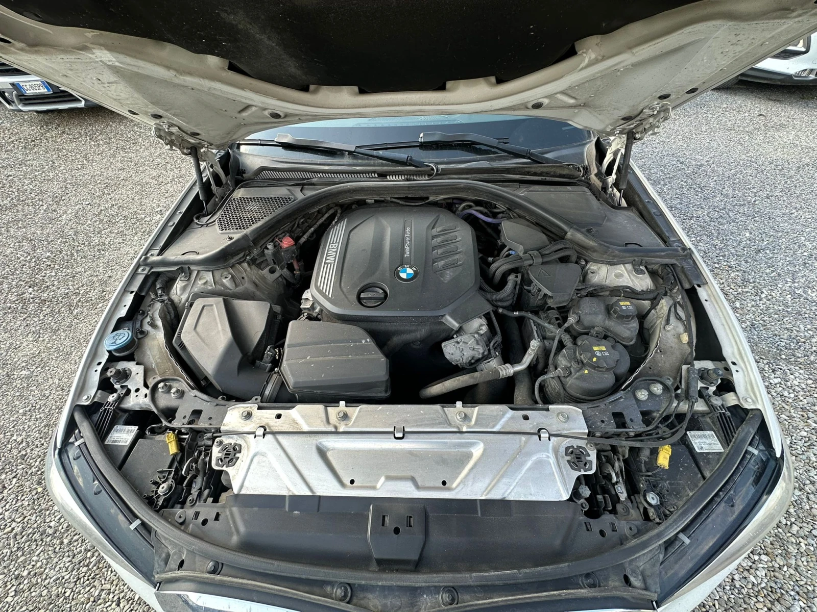 BMW 318 2.0 / M-Sport, снимка 16 - Автомобили и джипове - 54257424