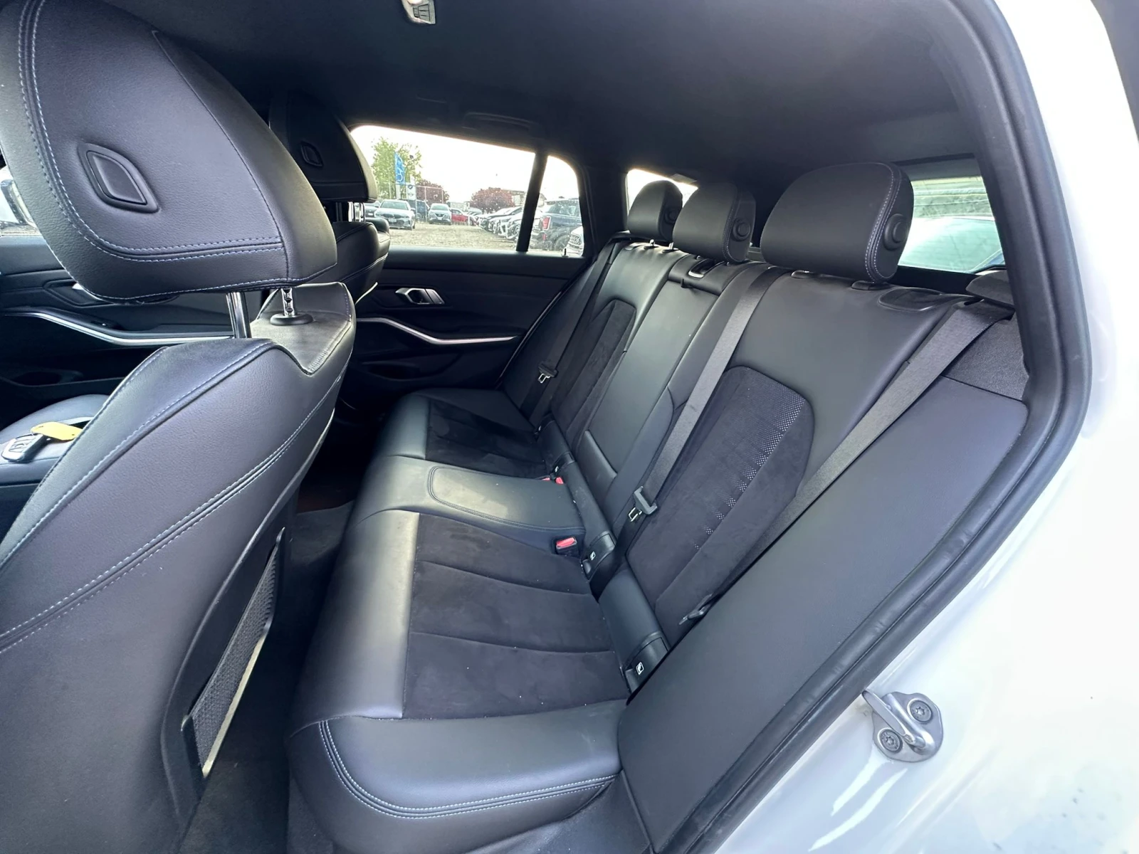 BMW 318 2.0 / M-Sport, снимка 14 - Автомобили и джипове - 54257424