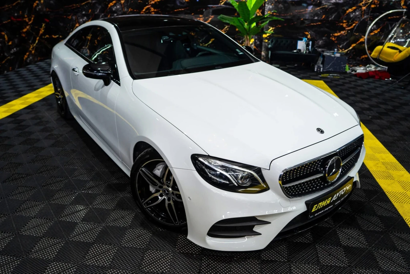 Mercedes-Benz E 220 D COUPE FULL AMG LINE LED NAVI ЛИЗИНГ 100%, снимка 5 - Автомобили и джипове - 54379642