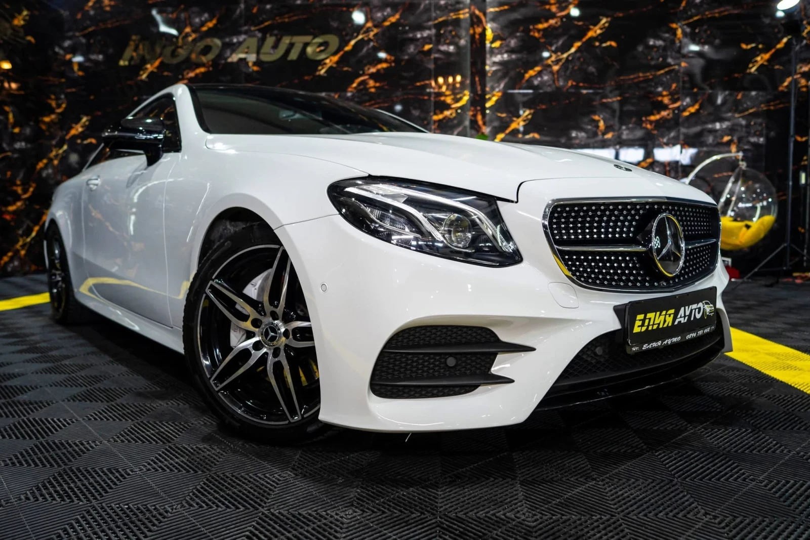 Mercedes-Benz E 220 D COUPE FULL AMG LINE LED NAVI ЛИЗИНГ 100%, снимка 4 - Автомобили и джипове - 54379642