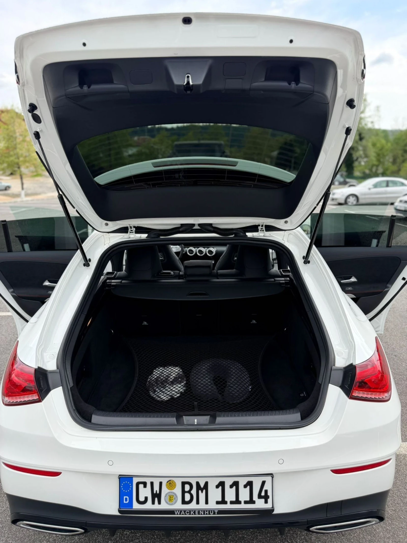 Mercedes-Benz CLA 200 Shooting break, AMG, снимка 9 - Автомобили и джипове - 54494919