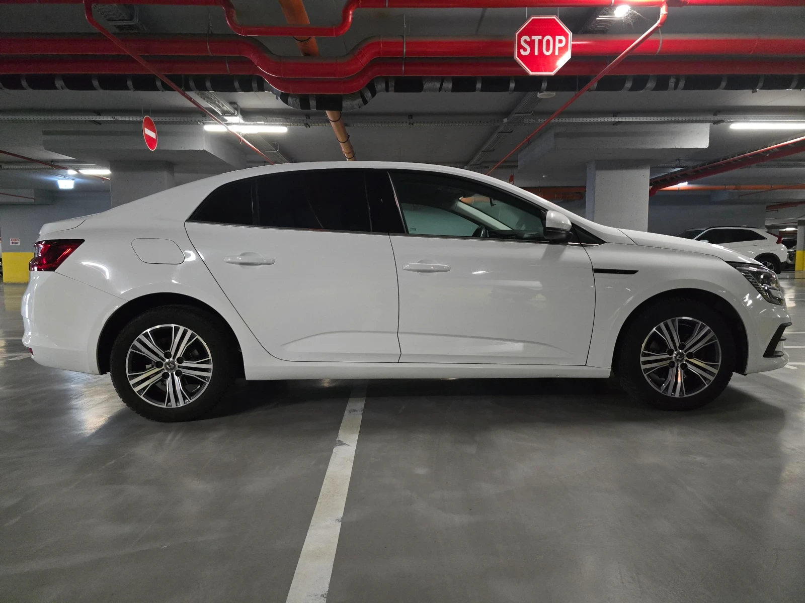 Renault Megane 1.0 115 Tce, снимка 12 - Автомобили и джипове - 54712030