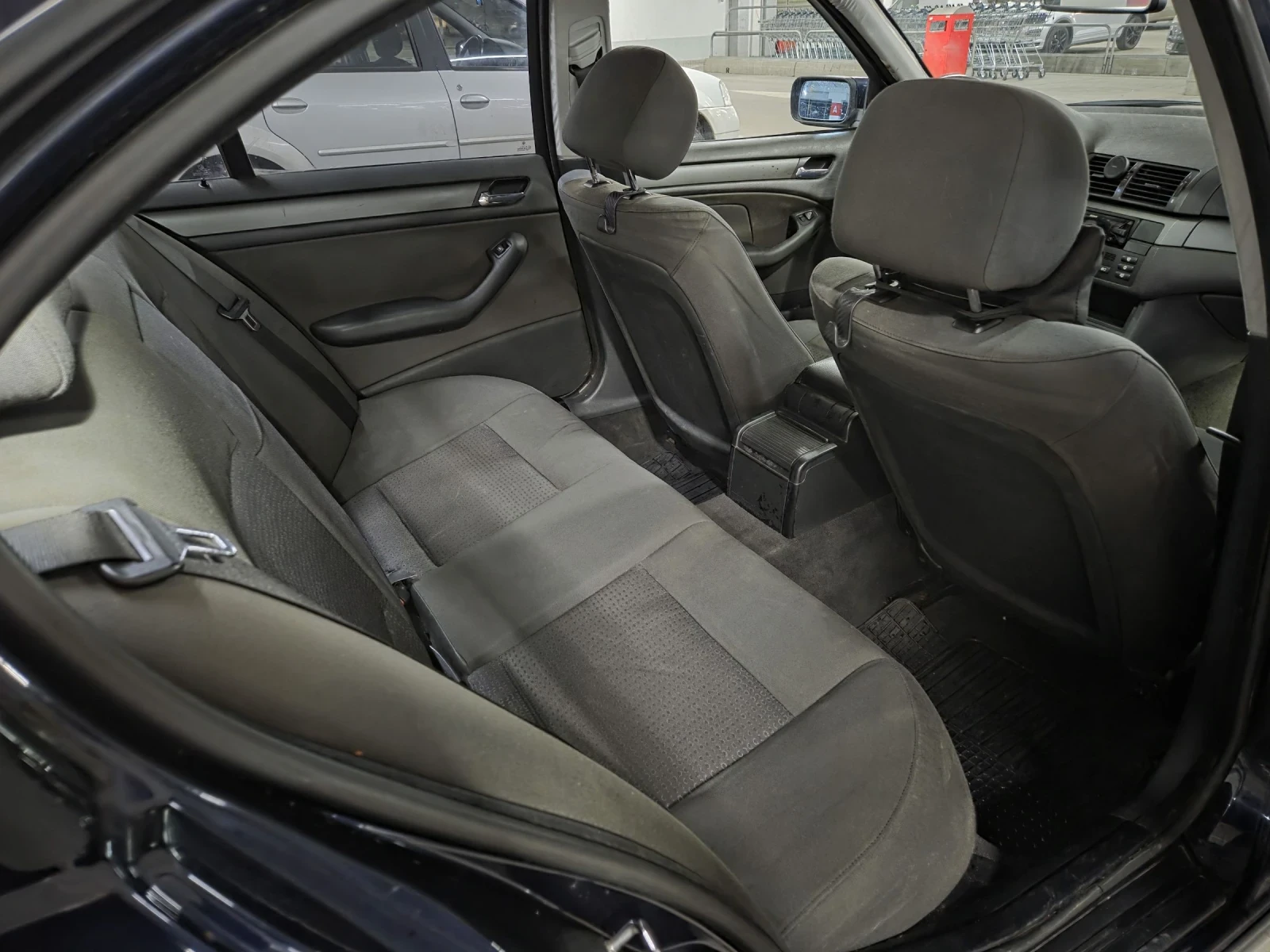 BMW 318, снимка 11 - Автомобили и джипове - 55139936
