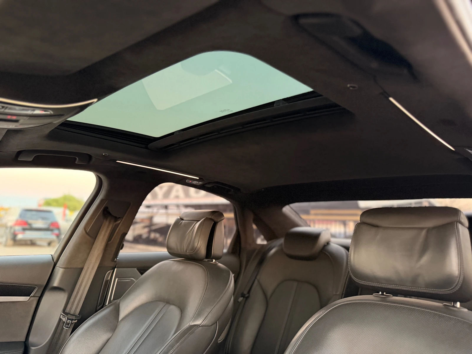 Audi S8 4.0= V8T= QUATTRO= CARBON PACK= HUD= 360* CAMERA= , снимка 13 - Автомобили и джипове - 55636396