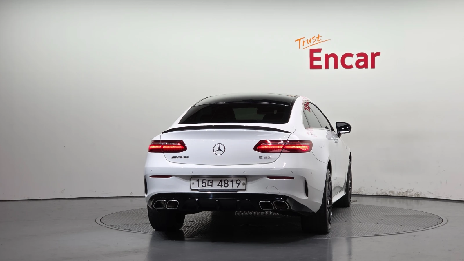 Mercedes-Benz E 400 4MATIC Coupe, снимка 4 - Автомобили и джипове - 55680564