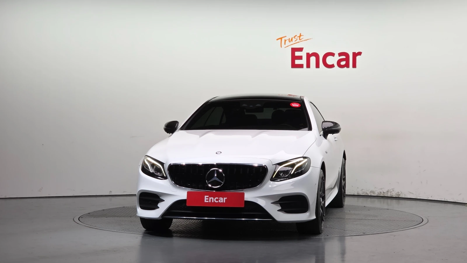 Mercedes-Benz E 400 4MATIC Coupe, снимка 3 - Автомобили и джипове - 55680564