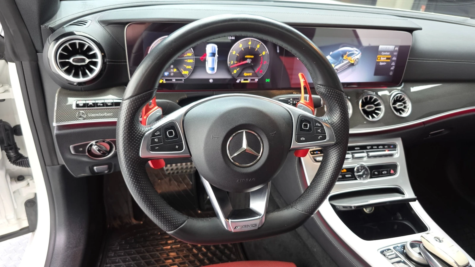 Mercedes-Benz E 400 4MATIC Coupe, снимка 9 - Автомобили и джипове - 55680564