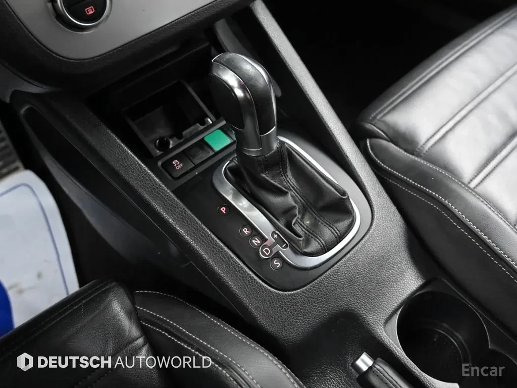 VW Scirocco 2.0 TDI | R-LINE | DSG, снимка 8 - Автомобили и джипове - 55922664
